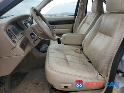 Zdjęcie 7 z 14 samochodu: 2010 MERCURY GRAND MARQUIS LS VIN:2MEBM7FV8AX605314 - miniatura