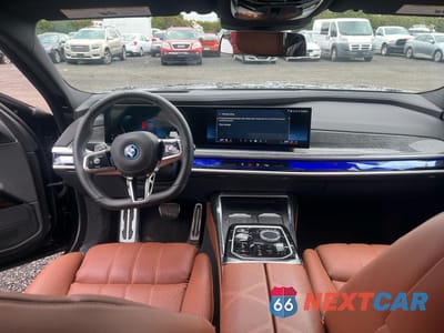 Zdjęcie 6 z 10 samochodu: 2024 BMW 750 XE VIN:WBA43EH09RCP94340 - miniatura