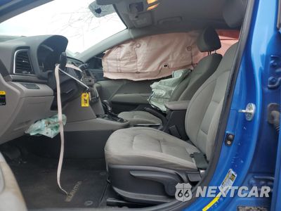 Zdjęcie 7 z 13 samochodu: 2017 HYUNDAI ELANTRA SE VIN:KMHD74LF8HU371962 - miniatura