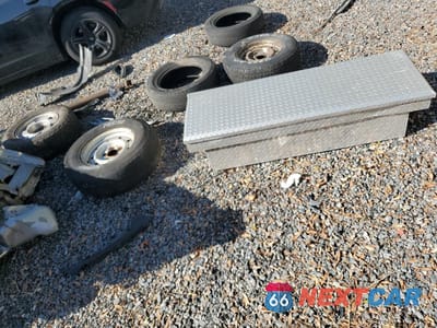 Zdjęcie 12 z 13 samochodu: 2000 GMC SONOMA VIN:1GTCS19W5Y8256989 - miniatura