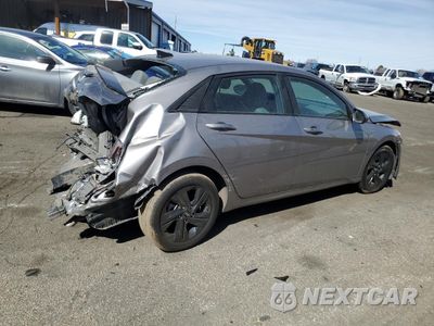 Trzecie zdjęcie samochodu z tyłu: 2023 HYUNDAI ELANTRA SEL VIN:KMHLM4AG7PU371997 - miniatura