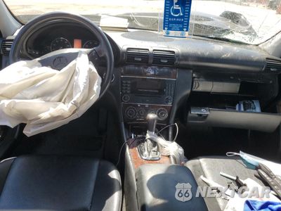 Zdjęcie 8 z 12 samochodu: 2005 MERCEDES-BENZ C 240 VIN:WDBRF61J15A712498 - miniatura