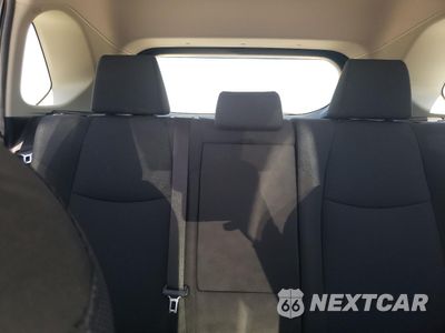 Zdjęcie 10 z 16 samochodu: 2019 TOYOTA RAV4 LE VIN:JTMH1RFV5KD034194 - miniatura