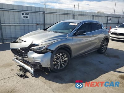 2017 INFINITI QX30 BASE SJKCH5CR8HA033537 - główne zdjęcie licytacji z USA - miniatura