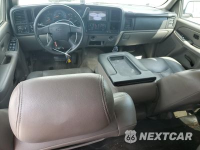 Zdjęcie 8 z 13 samochodu: 2001 CHEVROLET TAHOE C1500 VIN:1GNEC13T71R110105 - miniatura