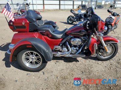 2012 HARLEY-DAVIDSON FLHTCUTG TRI GLIDE ULTRA CLASSIC 1HD1MAM14CB856233 - główne zdjęcie licytacji z USA - miniatura