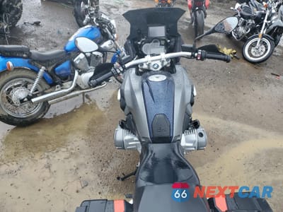 Zdjęcie 6 z 8 samochodu: 2016 BMW R1200 GS VIN:WB10A1100GZ670961 - miniatura