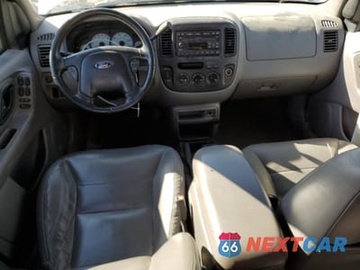 Zdjęcie 8 z 14 samochodu: 2002 FORD ESCAPE XLT VIN:1FMYU04172KB66559 - miniatura
