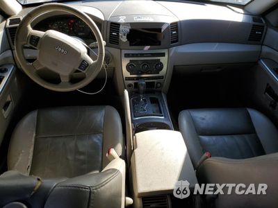 Zdjęcie 8 z 12 samochodu: 2006 JEEP GRAND CHEROKEE LAREDO VIN:1J4GR48K66C356438 - miniatura