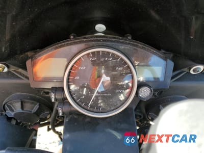 Zdjęcie 7 z 8 samochodu: 2007 YAMAHA YZFR6 L VIN:JYARJ12E17A013309 - miniatura