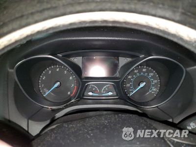 Zdjęcie 9 z 12 samochodu: 2013 FORD FOCUS TITANIUM VIN:1FADP3J29DL138645 - miniatura