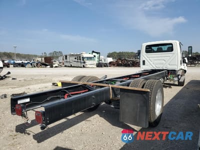 Czwarte zdjęcie samochodu z boku: 2025 INTERNATIONAL MV607 VIN:1HTEUMML6SS278787 - miniatura