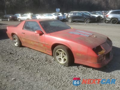 Czwarte zdjęcie samochodu z boku: 1990 CHEVROLET CAMARO IROC-Z VIN:1G1FP2386LL124840 - miniatura
