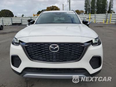 Piąte zdjęcie samochodu w środku: 2025 MAZDA CX-70 PREMIUM PLUS VIN:JM3KJEHA8S1111934 - miniatura