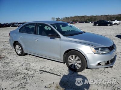 Czwarte zdjęcie samochodu z boku: 2013 VOLKSWAGEN JETTA BASE VIN:3VW2K7AJXDM355146 - miniatura