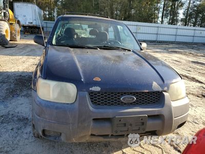 Piąte zdjęcie samochodu w środku: 2004 FORD ESCAPE XLS VIN:1FMYU021X4DA05875 - miniatura
