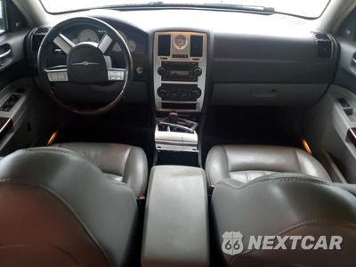 Zdjęcie 8 z 14 samochodu: 2006 CHRYSLER 300C VIN:2C3KA63H36H265188 - miniatura