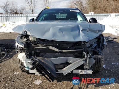 Piąte zdjęcie samochodu w środku: 2023 VOLVO XC40 RECHARGE PLUS VIN:YV4ED3ULXP2037178 - miniatura