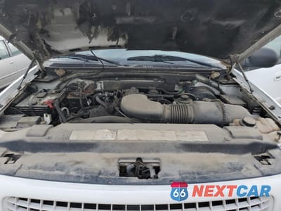 Zdjęcie 11 z 13 samochodu: 2001 FORD EXPEDITION XLT VIN:1FMPU16L21LA33149 - miniatura