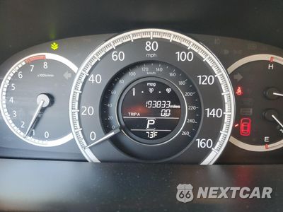 Zdjęcie 9 z 12 samochodu: 2014 HONDA ACCORD LX VIN:1HGCR2F3XEA061360 - miniatura