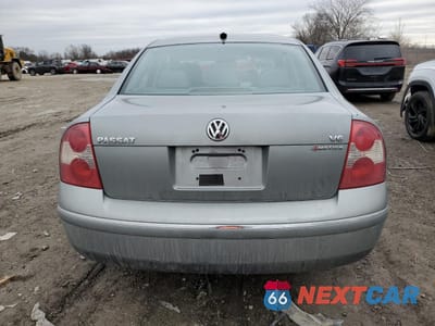 Zdjęcie 6 z 12 samochodu: 2004 VOLKSWAGEN PASSAT GLX 4MOTION VIN:WVWTH63B14P197862 - miniatura