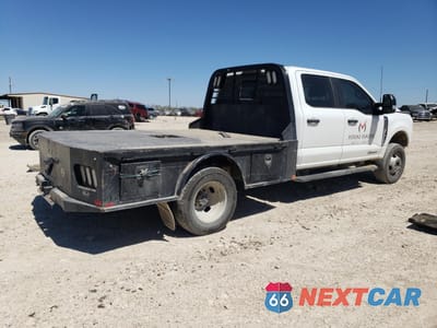 Trzecie zdjęcie samochodu z tyłu: 2023 FORD F350 SUPER DUTY VIN:1FD8W3HT9PED27345 - miniatura