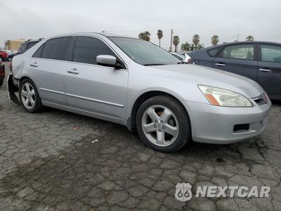 Czwarte zdjęcie samochodu z boku: 2007 HONDA ACCORD EX VIN:1HGCM65897A006906 - miniatura