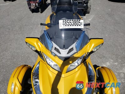 Piąte zdjęcie samochodu w środku: 2013 CAN-AM SPYDER ROADSTER RT VIN:2BXNBAC13DV000068 - miniatura