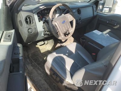 Zdjęcie 8 z 12 samochodu: 2014 FORD F250 SUPER DUTY VIN:1FTBF2B6XEEA87694 - miniatura