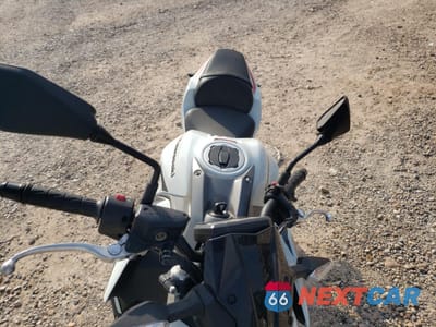 Piąte zdjęcie samochodu w środku: 2022 KAWASAKI ER650 K VIN:ML5EREK16NDA58724 - miniatura