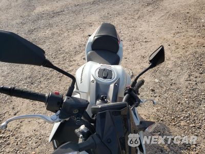 Piąte zdjęcie samochodu w środku: 2022 KAWASAKI ER650 K VIN:ML5EREK16NDA58724 - miniatura