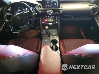 Zdjęcie 8 z 15 samochodu: 2021 LEXUS IS 300 VIN:JTHC81F27M5044265 - miniatura