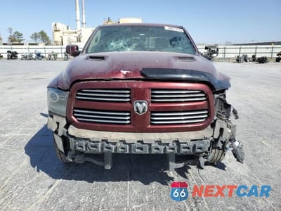 Piąte zdjęcie samochodu w środku: 2016 RAM 1500 SPORT VIN:1C6RR7HT0GS265852 - miniatura