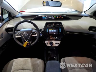 Zdjęcie 8 z 12 samochodu: 2016 TOYOTA PRIUS VIN:JTDKBRFUXG3023523 - miniatura