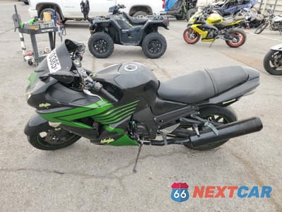 Trzecie zdjęcie samochodu z tyłu: 2009 KAWASAKI ZX1400 C VIN:JKBZXNC129A013642 - miniatura