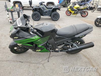 Trzecie zdjęcie samochodu z tyłu: 2009 KAWASAKI ZX1400 C VIN:JKBZXNC129A013642 - miniatura