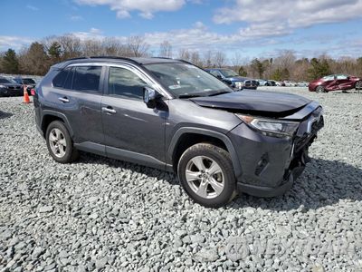Czwarte zdjęcie samochodu z boku: 2019 TOYOTA RAV4 XLE VIN:JTMW1RFV6KJ005909 - miniatura