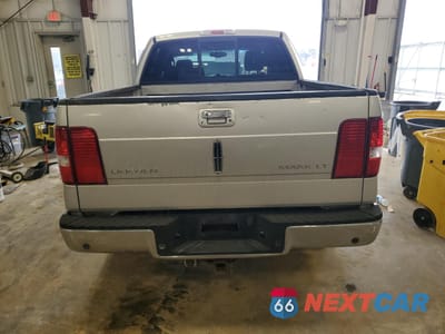 Zdjęcie 6 z 13 samochodu: 2006 LINCOLN MARK LT VIN:5LTPW16536FJ05009 - miniatura