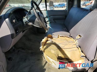 Zdjęcie 7 z 12 samochodu: 1996 FORD F350 VIN:1FTJW35GXTEA70171 - miniatura