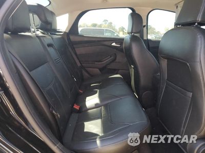 Zdjęcie 10 z 15 samochodu: 2016 FORD FOCUS TITANIUM VIN:1FADP3J22GL201721 - miniatura