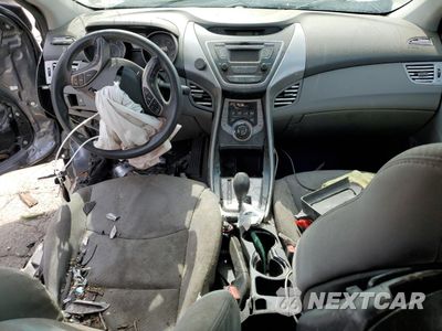 Zdjęcie 8 z 13 samochodu: 2013 HYUNDAI ELANTRA GLS VIN:5NPDH4AE8DH341148 - miniatura
