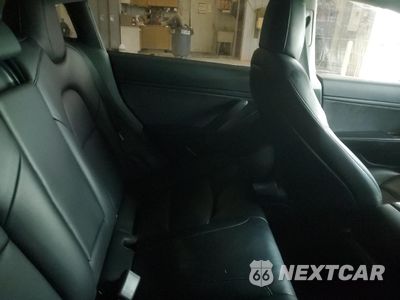 Zdjęcie 10 z 12 samochodu: 2018 TESLA MODEL 3 VIN:5YJ3E1EB6JF121634 - miniatura
