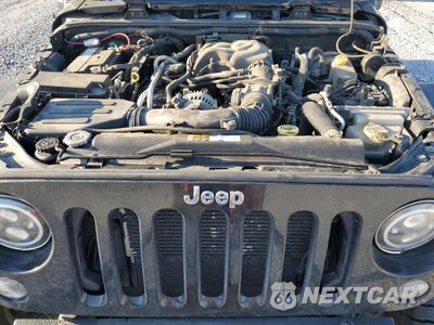 Zdjęcie 13 z 15 samochodu: 2014 JEEP WRANGLER UNLIMITED SAHARA VIN:1C4BJWEG0EL324599 - miniatura