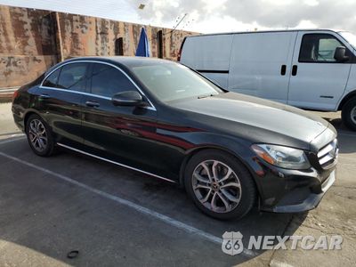 Czwarte zdjęcie samochodu z boku: 2018 MERCEDES-BENZ C 300 VIN:55SWF4JB7JU239434 - miniatura