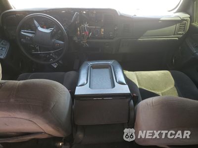 Zdjęcie 8 z 15 samochodu: 2003 GMC SIERRA C2500 HEAVY DUTY VIN:1GTHC29U03E291473 - miniatura