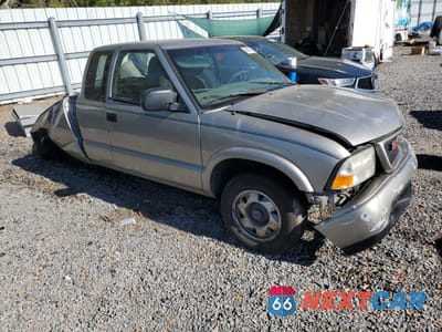 Czwarte zdjęcie samochodu z boku: 2000 GMC SONOMA VIN:1GTCS19W5Y8256989 - miniatura
