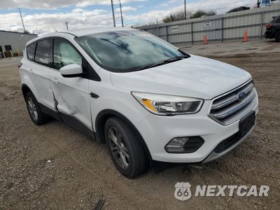 Czwarte zdjęcie samochodu z boku: 2017 FORD ESCAPE SE VIN:1FMCU0GD3HUA61918 - miniatura