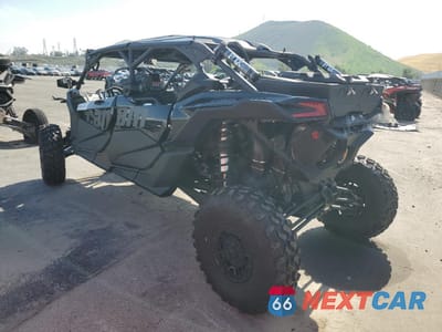 Trzecie zdjęcie samochodu z tyłu: 2024 CAN-AM MAVERICK X3 MAX X RS TURBO RR VIN:3JBVNAV24RE000999 - miniatura