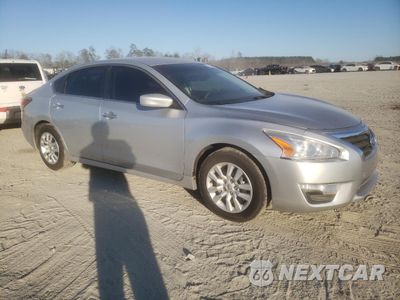 Czwarte zdjęcie samochodu z boku: 2015 NISSAN ALTIMA 2.5 VIN:1N4AL3AP4FN888147 - miniatura