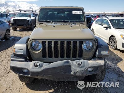 Piąte zdjęcie samochodu w środku: 2020 JEEP GLADIATOR SPORT VIN:1C6HJTAG8LL191352 - miniatura